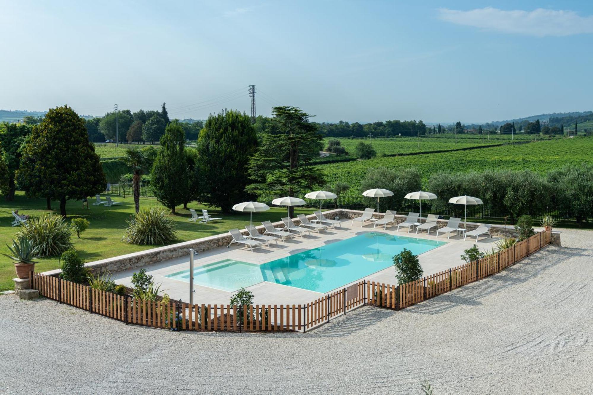 Verdeolivo 1876 - Apartments & Pool Mezzane di Sotto 외부 사진